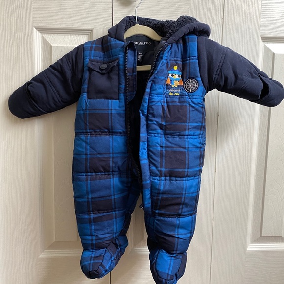 London Fog baby snowsuit 3-6 month’s - Picture 3 of 7